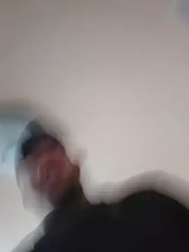 Brucejuce6669のライブXXXチャット