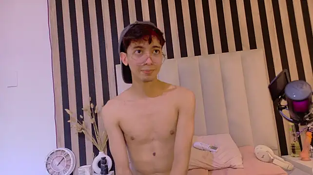 Twink_Sebas7 live XXX chat