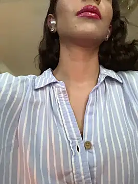 Chat +18 de karlatiburcio ao vivo