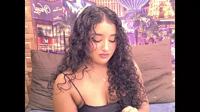 Chat +18 de IndianAngel4u ao vivo