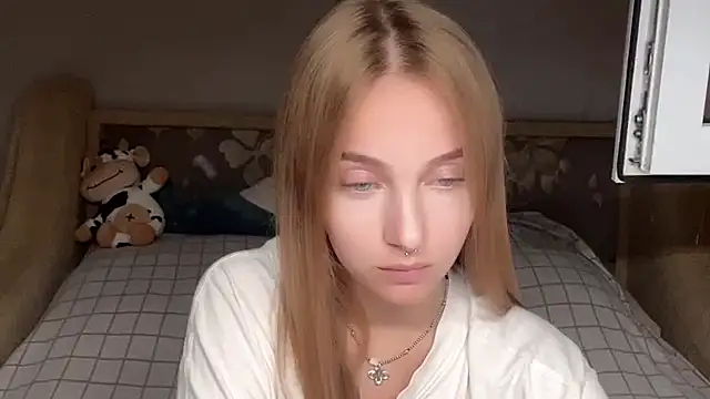 YasminaLouf 即時 XXX 聊天