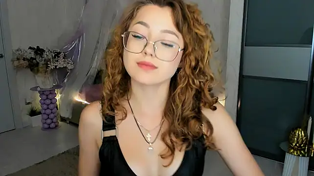 Chat +18 de SereneFlame ao vivo