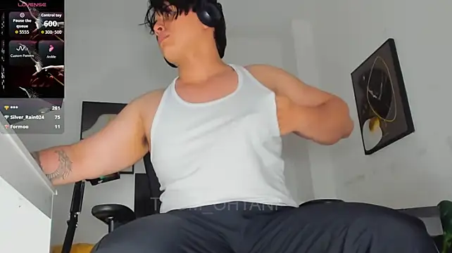 צ'אט XXX בשידור חי של Thom_Ohtani