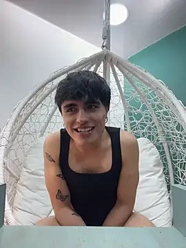 Tommy_Claks live XXX chat