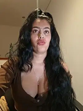 Luianna live XXX chat