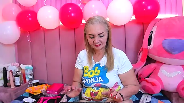 queenstarhy: онлайн-секс-чат