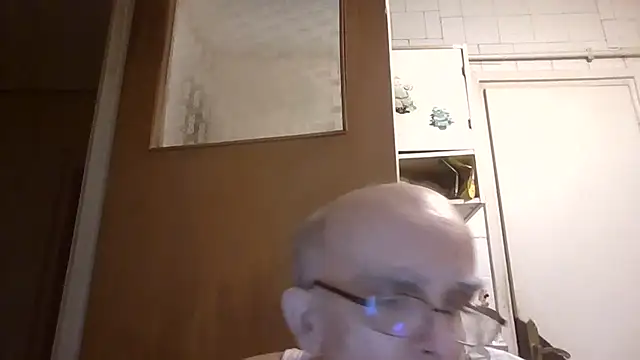 mariusica1@xh Live XXX Chat