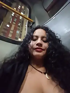 Yaya_paid Chat XXX in diretta