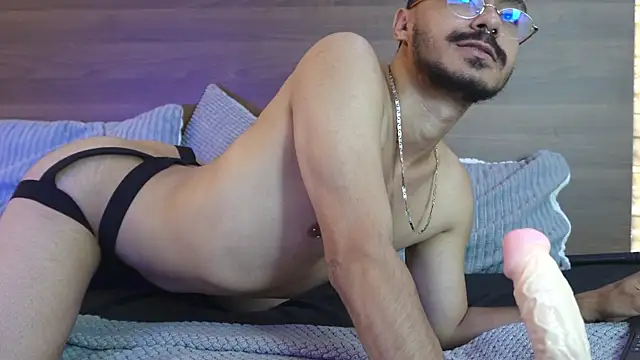  Онлайн чат XXX thomas_montiel