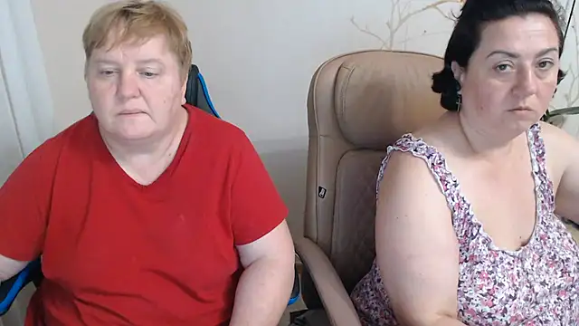 Show modela Lindy-Jeanie na web-kameri