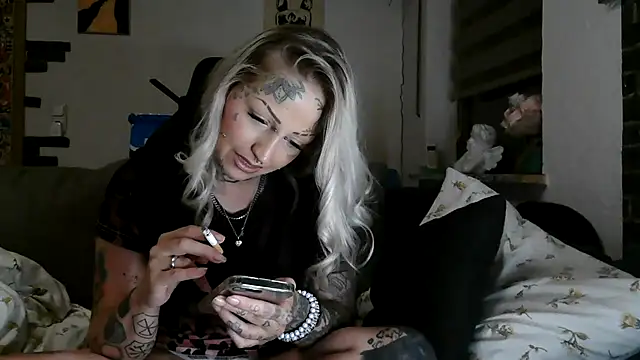 RoxxyInk Webcam-Show
