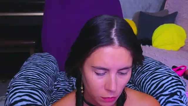 Kitty4_Reed Chat XXX live