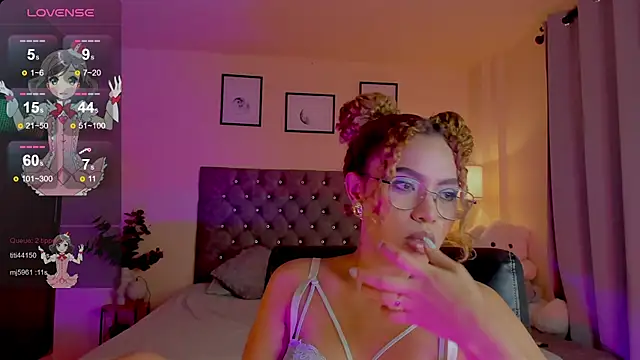 OxanaFedorova1- Live XXX Chat