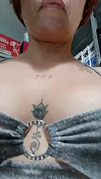 Queen_lorena লাইভ XXX চ্যাট