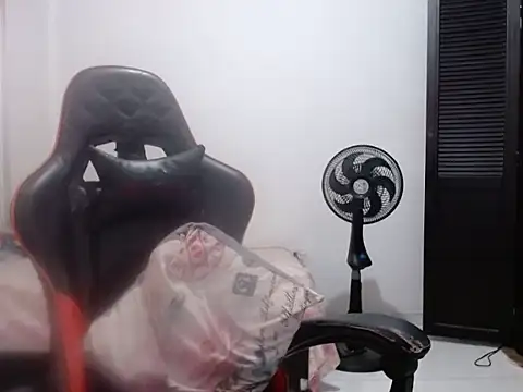 Adriana_0312 라이브 XXX 채팅