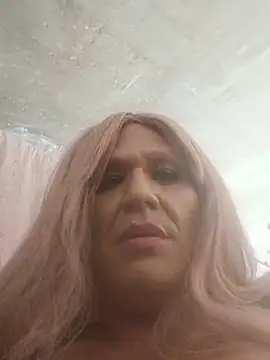 deedeedoll82222 Webcam Show