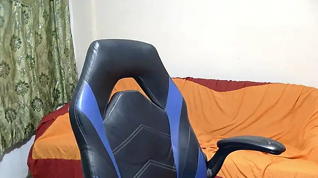 Darkkras live XXX chat