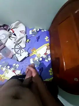 Eldod147 élő XXX-chatje