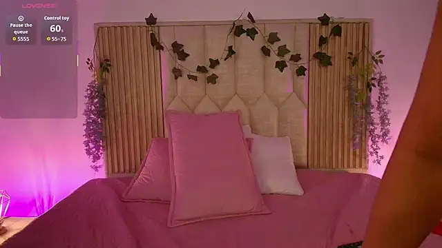 karinaStore Live XXX-Chat