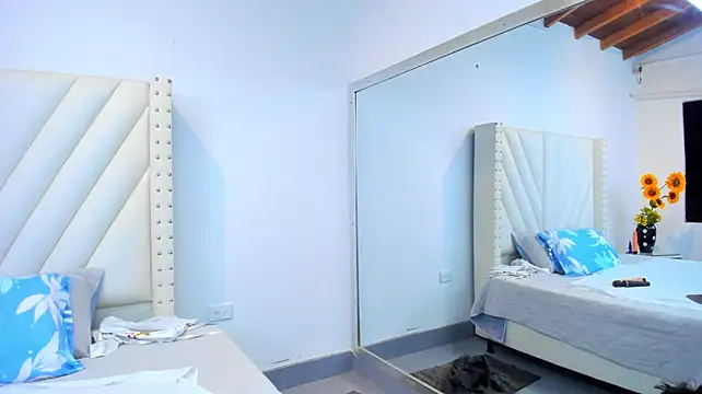 Živý XXX chat Paulynavera