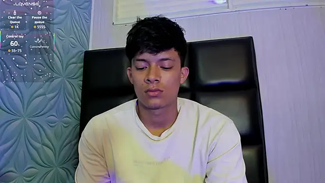 Andre_7w7n Webbikameraesitys
