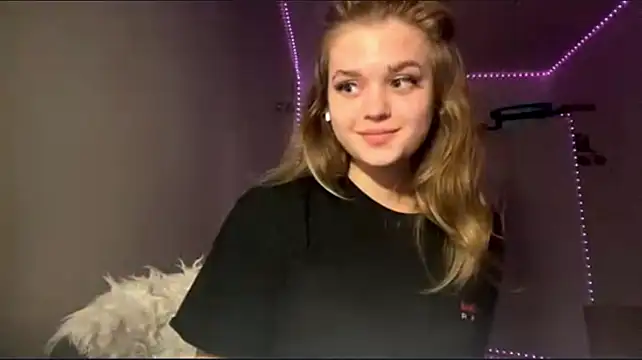 MiaRoika Chat XXX live