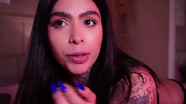 Онлайн чат XXX curvyliciousss