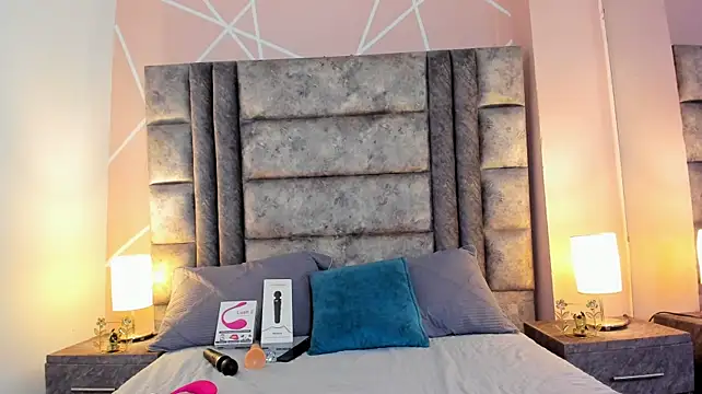 Nahomy-hott Live XXX-Chat