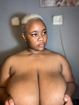 Bubbleboobs19's Webcam Show