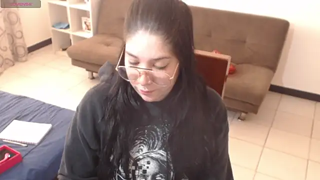 sharonnleon: απευθείας συνομιλία ΧΧΧ