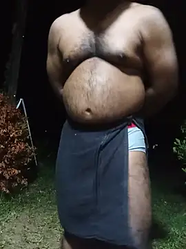 Hiptonos লাইভ XXX চ্যাট