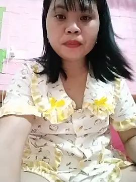 Xuka_lyss Adlı Modelin Canlı XXX Sohbeti