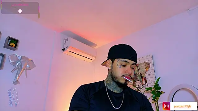 Chat XXX ao vivo de JordanSmiith_
