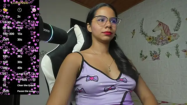 Chat +18 de alisson_hoffman05 ao vivo