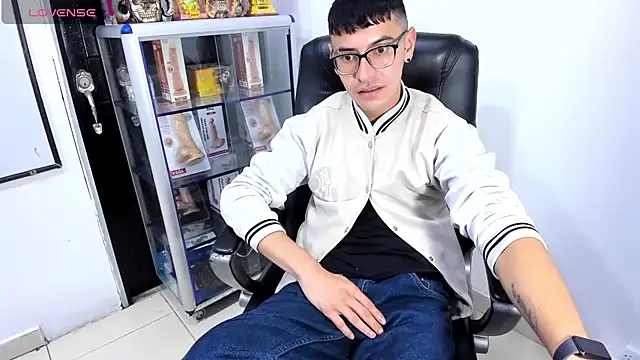 Alexx_bigcockk Pertunjukan Webcam