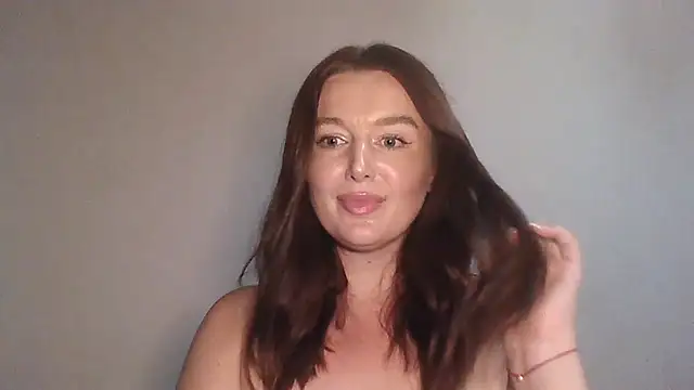 Chat +18 de LilianaSwetx ao vivo