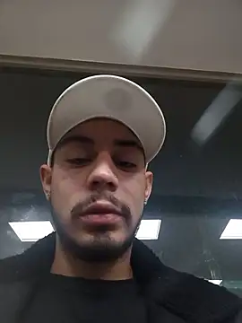 Taylor_DiamondBoy Live XXX Chat