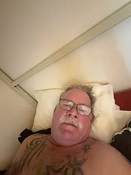 Caesar_Baxter – Naživo XXX chat