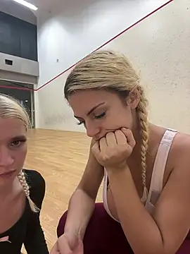 OliviaOcean69 网络视讯表演