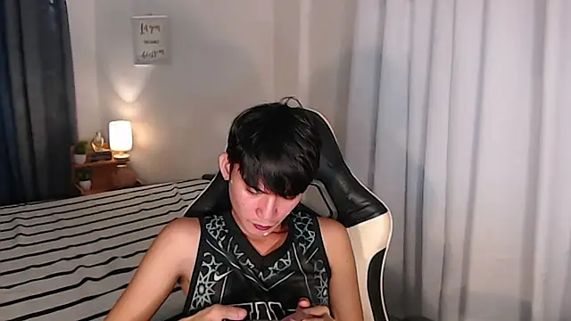 asian_dai Pertunjukan Webcam