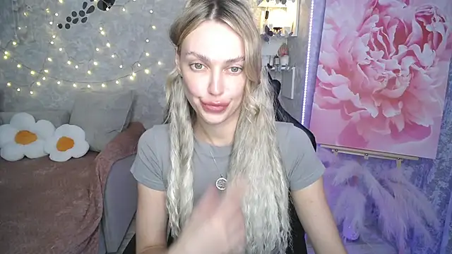 Chatroom XXX en direct de NickyAdamidi