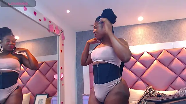 Thegreatoneladyn Webbikameraesitys