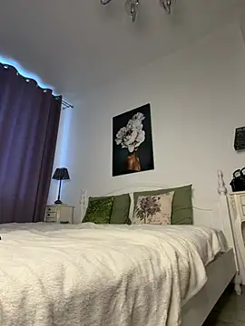 BellaSuns Adlı Modelin Canlı XXX Sohbeti