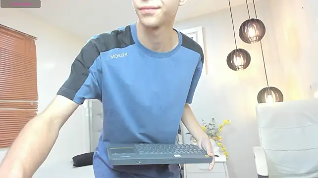 maxim_rod 现场XXX聊天