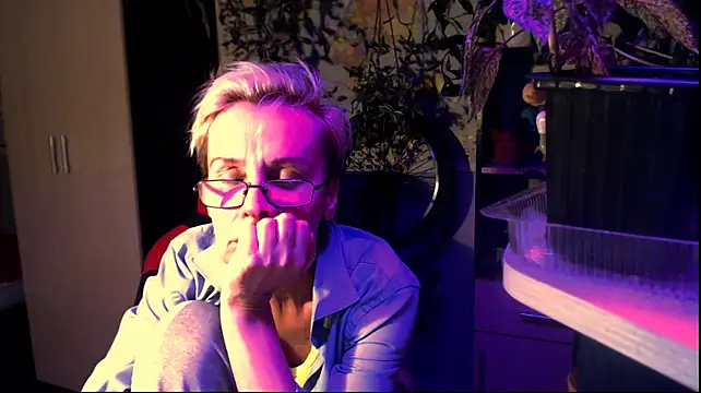 HelgaHimmell's Live XXX Chat