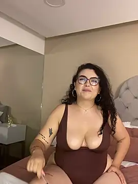 Chat XXX ao vivo de AlmaraRouge