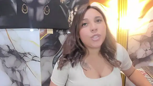 Chat XXX en directo de LizzRouse
