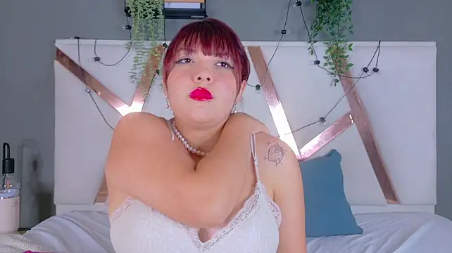 צ'אט XXX בשידור חי של MadisonFox__
