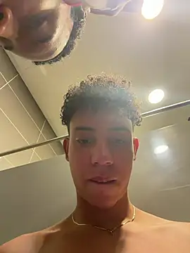yoursexyjose Webcam show