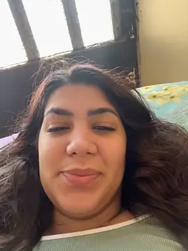 Chat +18 de Aurorahii ao vivo